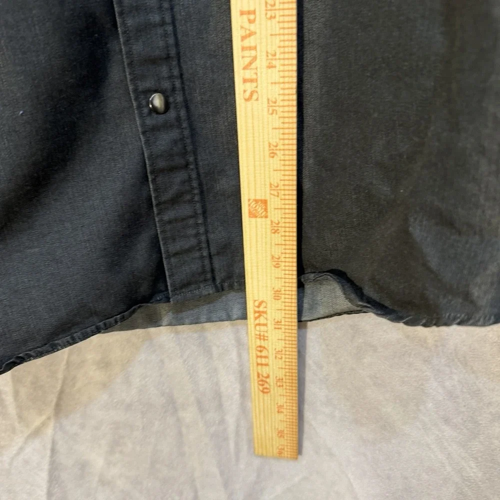 Banana Republic Denim Button Snap Long Sleeve Shirt L Gray Athletic Fit‎ Pockets
